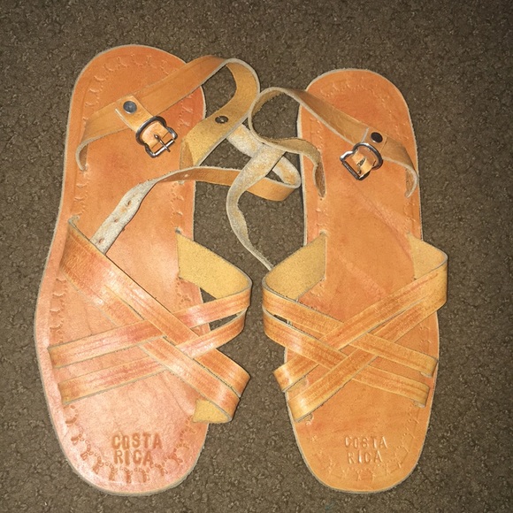 Girls Tan Sandals From Costa Rica - Picture 3 of 4